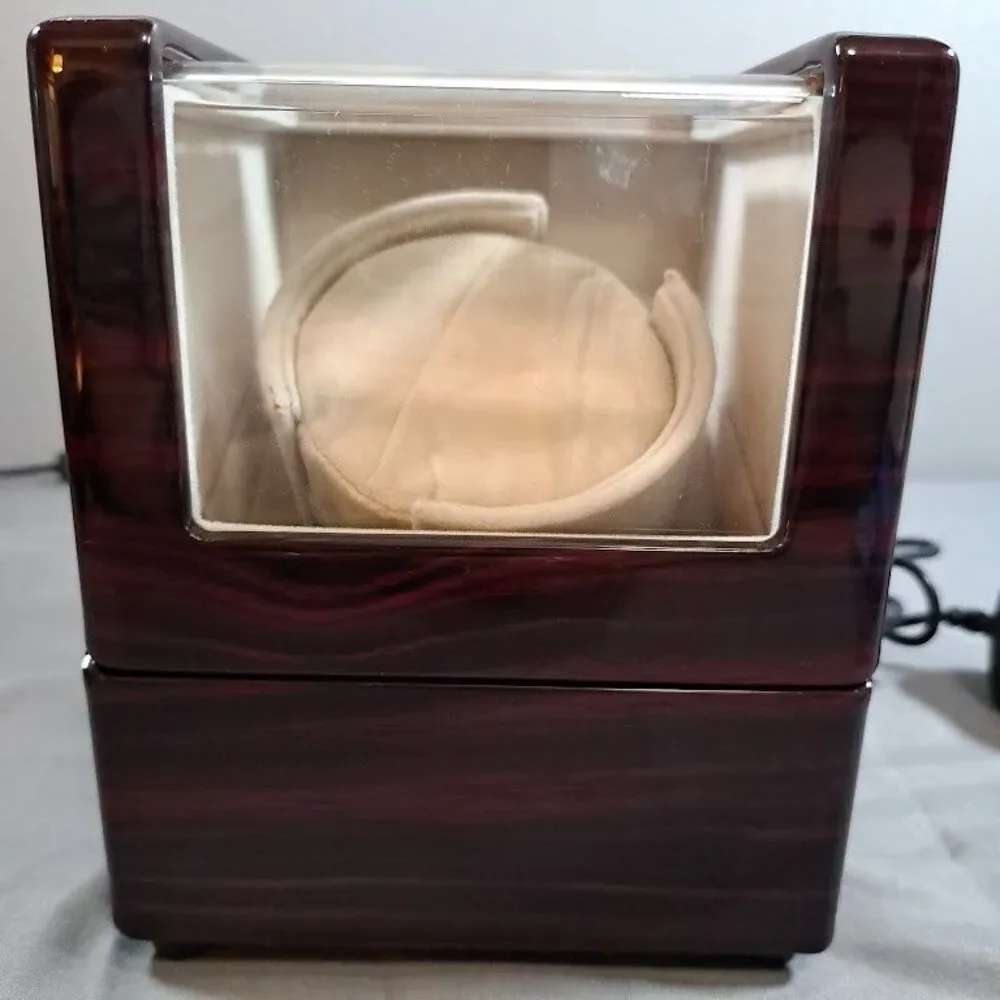 CHIYODA Dark Wood Single Watch Winder Perpetual Quiet Automatic Video example!